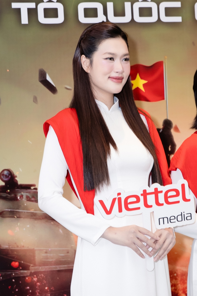 Thảm đỏ Sao Nhập Ngũ 2025: Hoà Minzy - Chi Pu - Kỳ Duyên đọ visual cực nét, 1 mỹ nhân lộ nhan sắc khác lạ- Ảnh 12.