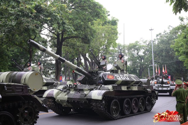 C&aacute;c chiến sĩ vẫy tay tạm biệt người d&acirc;n, kh&eacute;p lại đ&ecirc;m Tổng hợp luyện đầu ti&ecirc;n đ&aacute;ng nhớ- Ảnh 88.