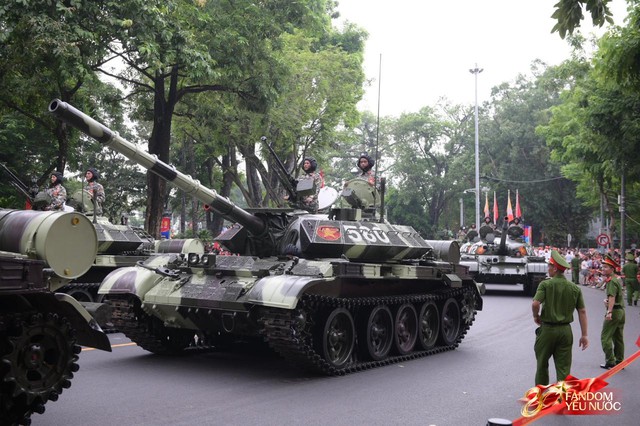 C&aacute;c chiến sĩ vẫy tay tạm biệt người d&acirc;n, kh&eacute;p lại đ&ecirc;m Tổng hợp luyện đầu ti&ecirc;n đ&aacute;ng nhớ- Ảnh 89.