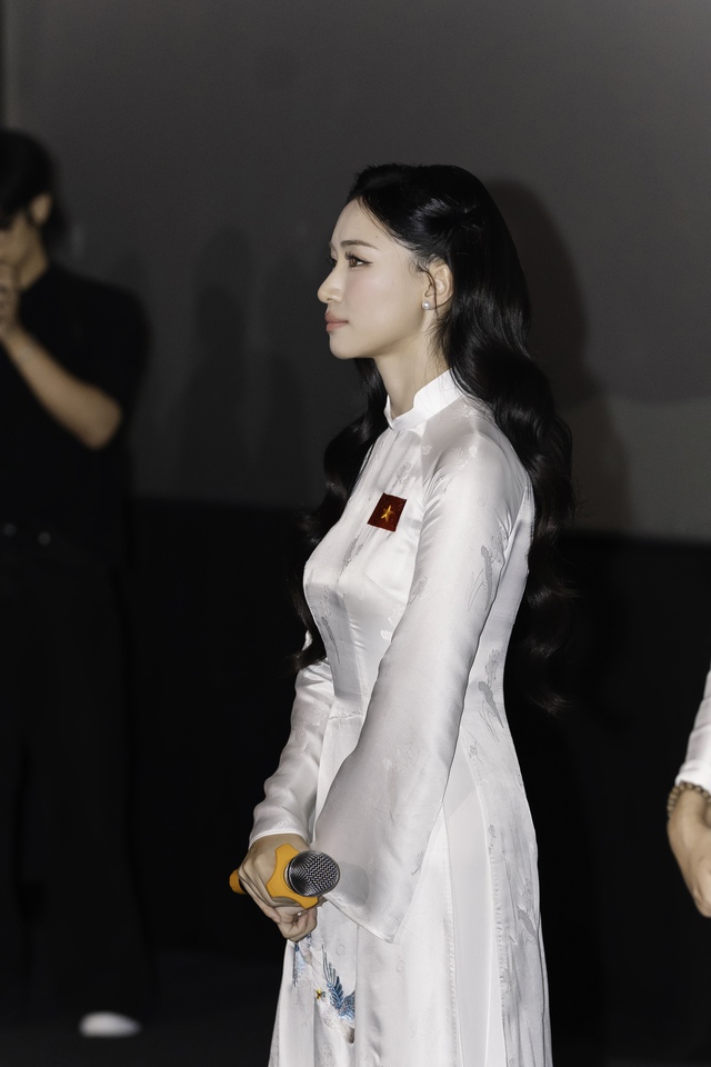 Hòa Minzy kết hợp nhạc sĩ tỷ view tung MV hoành tráng như phim, xem đến đâu khóc đến đó- Ảnh 9.