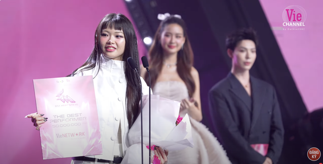 Phương Mỹ Chi chính thức là Quán quân Em Xinh Say Hi, Á quân LyHan và Phương Mỹ Chi chính thức là Quán quân Em Xinh Say Hi, Á quân LyHan và