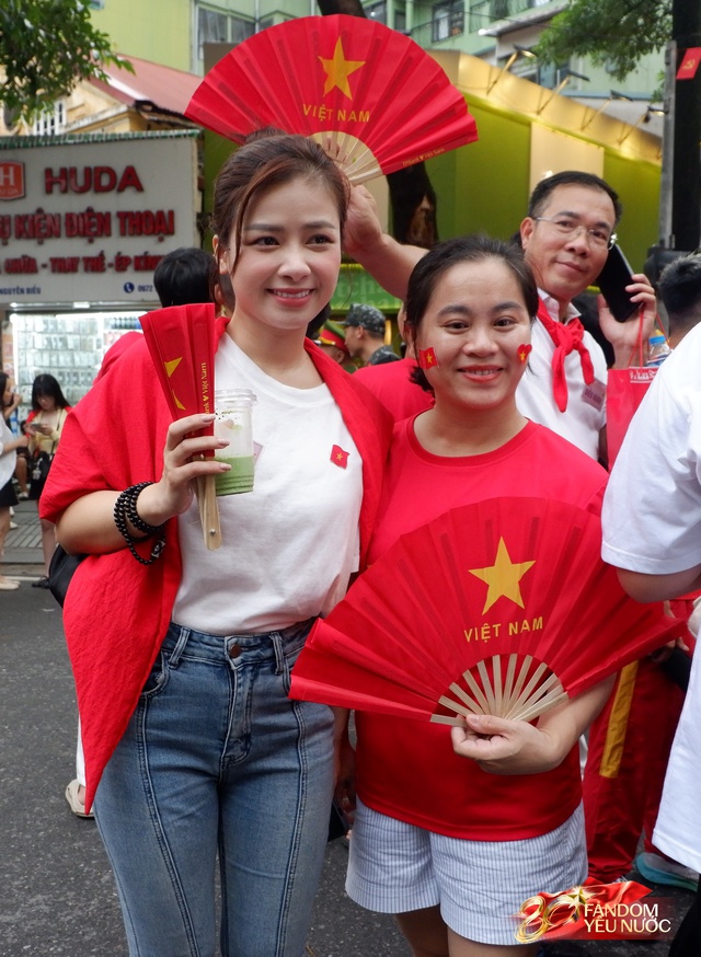 Dàn sao tại buổi sơ duyệt Đại lễ 2/9: Đen Vâu có hành động đẹp, Tiểu Vy - Lương Thùy Linh rạng rỡ qua camera thường- Ảnh 4. Dàn sao tại buổi sơ duyệt Đại lễ 2/9: Đen Vâu có hành động đẹp, Tiểu Vy - Lương Thùy Linh rạng rỡ qua camera thường- Ảnh 4.