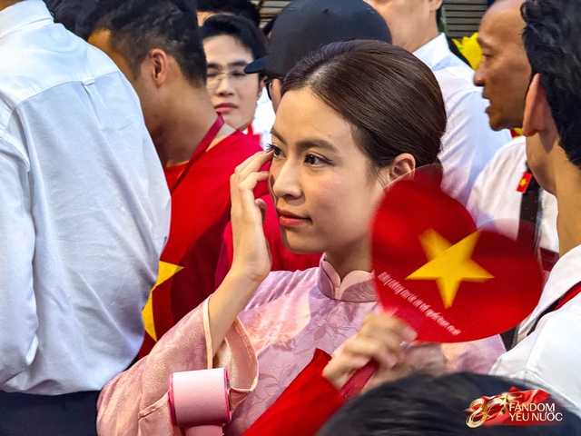 Dàn sao tại buổi sơ duyệt Đại lễ 2/9: Đen Vâu - Hoàng Thùy Linh chung khung hình, Tiểu Vy - Lương Thùy Linh rạng rỡ qua camera thường- Ảnh 2.