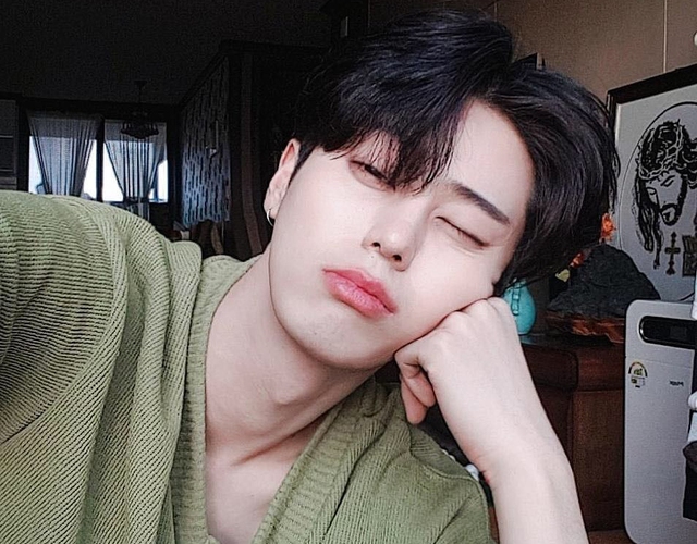 5 thay đổi về ngoại hình là BÁO ĐỘNG bởi ung thư tuyến yên, rất dễ bị nhầm với tăng cân- Ảnh 3.