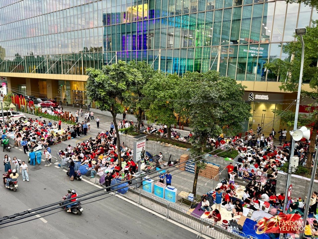 To&agrave;n cảnh H&agrave; Nội một ng&agrave;y trước tổng duyệt A80: "Khối y&ecirc;u nước" kh&ocirc;ng rời vị tr&iacute; d&ugrave; mưa gi&oacute;, kh&ocirc;ng kh&iacute; đầy tự h&agrave;o khắp phố phường- Ảnh 85.