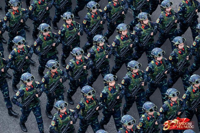 Khoảnh khắc tự hào: Đoàn diễu binh diễu hành A80 tiến bước theo từng tiếng hò reo của hàng vạn trái tim yêu nước- Ảnh 23.