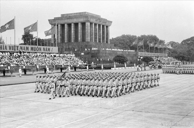 Những hình ảnh ấn tượng tại Lễ duyệt binh 40 năm Quốc khánh 2/9/1985- Ảnh 14.