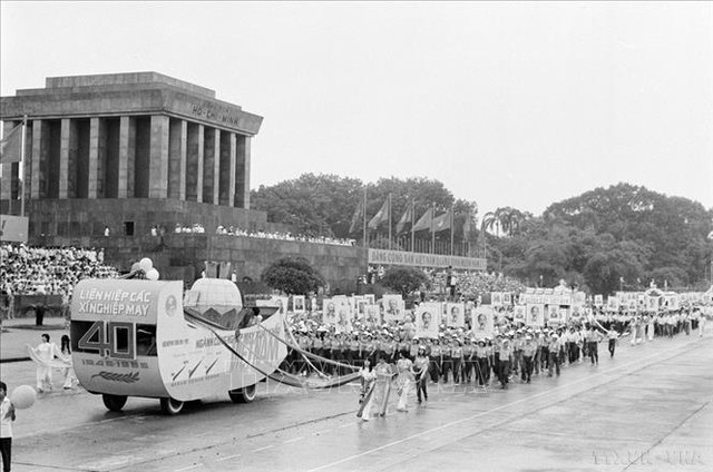 Những hình ảnh ấn tượng tại Lễ duyệt binh 40 năm Quốc khánh 2/9/1985- Ảnh 15.