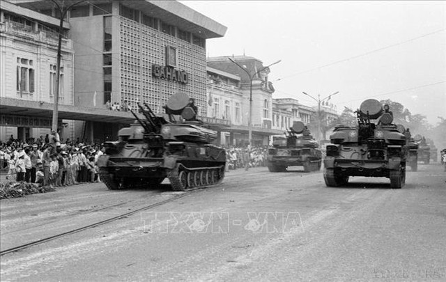 Những hình ảnh ấn tượng tại Lễ duyệt binh 40 năm Quốc khánh 2/9/1985- Ảnh 49.