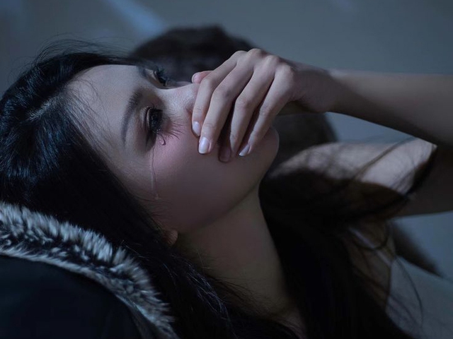 7 thay đổi sớm nhất của cơ thể khi bị ung thư tuyến giáp "tấn công", 3 cái đầu nhiều người gặp mỗi ngày mà xem nhẹ- Ảnh 3.