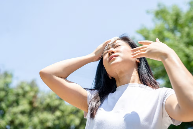 7 kiểu người dễ bị say nắng nhất được bác sĩ cảnh báo, ai cũng nên biết để "phòng thân"- Ảnh 1.