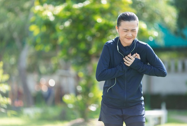 Bác sĩ vạch trần môn thể thao dễ gây đột tử nhất NHƯNG từ người trẻ tới già, nam hay nữ đều "mê như điếu đổ"- Ảnh 1.