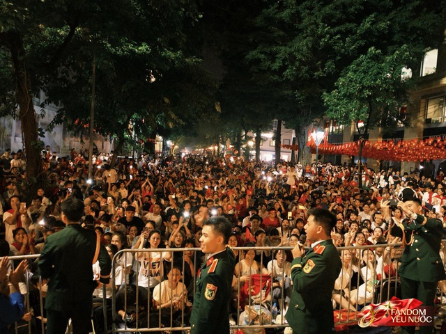 6h30 sáng 2/9: Lễ diễu binh diễu hành kỷ niệm 80 năm Quốc khánh chính thức bắt đầu- Ảnh 79.