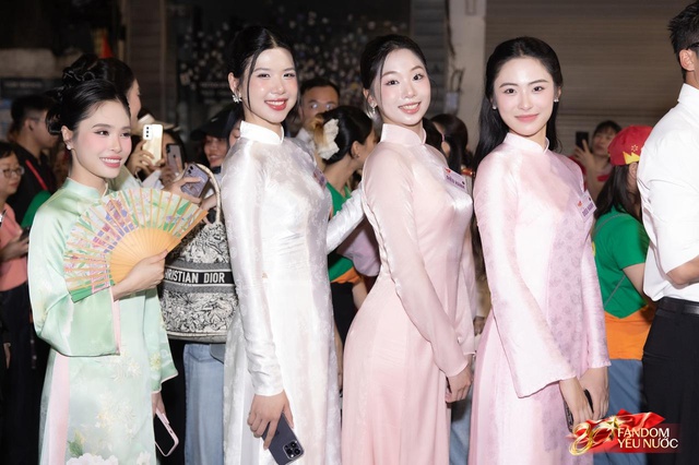 6h30 sáng 2/9: Lễ diễu binh diễu hành kỷ niệm 80 năm Quốc khánh chính thức bắt đầu- Ảnh 39.