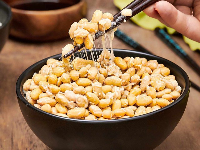 4 thực phẩm màu vàng là "tứ bảo" cân bằng nội tiết tố, "chống già" cực nhạy cho nữ giới- Ảnh 1.