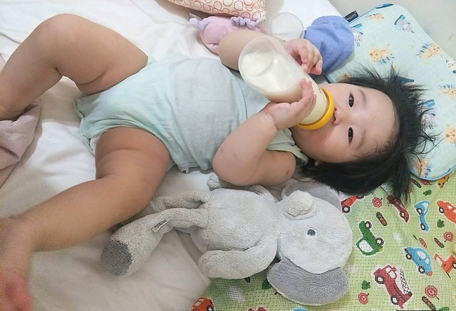 "Thực phẩm bổ sung" tr&ecirc;n hộp sữa l&agrave; g&igrave;? Điều mẹ n&agrave;o cũng n&ecirc;n hiểu r&otilde; trước khi quyết định cho con d&ugrave;ng sữa c&ocirc;ng thức- Ảnh 2.