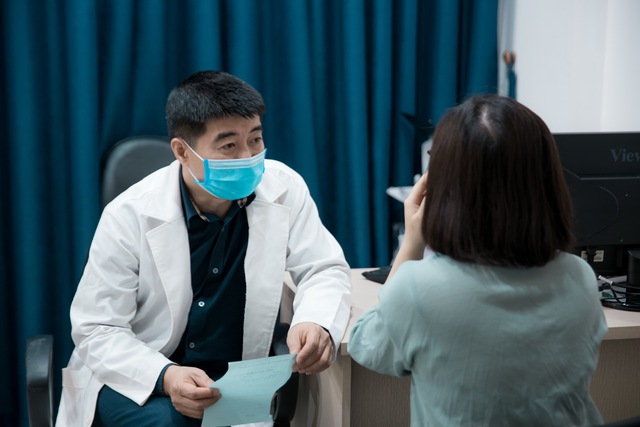 Đằng sau "hào quang bác sĩ nội trú": Cuộc "đánh úp" bệnh nhân và chuyện chọn ngành- Ảnh 3.