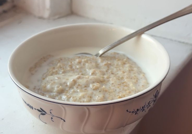 Nhiều chị em không biết: Buổi sáng bụng rỗng ăn 3 thứ này không khác gì "hút dầu", eo ngày càng xẹp, cân bằng nội tiết tố- Ảnh 3.