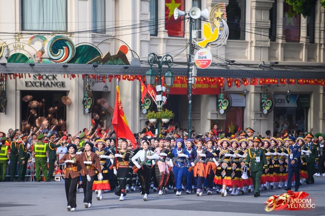 Ng&agrave;y đẹp nhất l&agrave; ng&agrave;y 2/9: C&aacute;c khối diễu binh diễu h&agrave;nh toả ra khắp Thủ đ&ocirc; trong nắng m&ugrave;a thu rực rỡ- Ảnh 40.