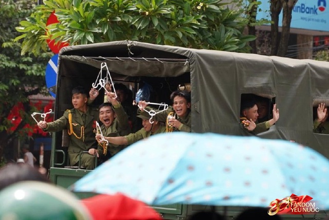 Ng&agrave;y đẹp nhất l&agrave; ng&agrave;y 2/9: C&aacute;c khối diễu binh diễu h&agrave;nh toả ra khắp Thủ đ&ocirc; trong nắng m&ugrave;a thu rực rỡ- Ảnh 4.