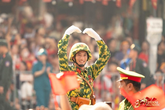 Ng&agrave;y đẹp nhất l&agrave; ng&agrave;y 2/9: C&aacute;c khối diễu binh diễu h&agrave;nh toả ra khắp Thủ đ&ocirc; trong nắng m&ugrave;a thu rực rỡ- Ảnh 17.