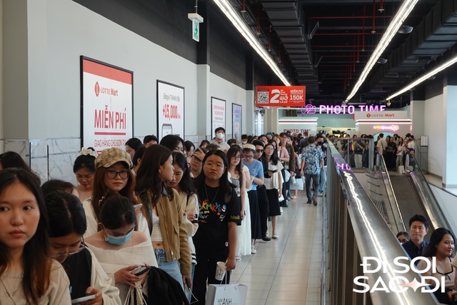 Trực tiếp họp báo hot nhất hiện tại: Hứa Quang Hán khoe visual bùng nổ, tương tác cực đáng yêu cùng 1 mỹ nhân- Ảnh 13.