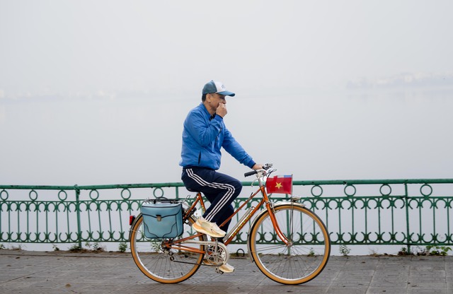 Ảnh, clip: H&agrave; Nội v&agrave; TP.HCM thật lạ trong s&aacute;ng đầu năm 2026- Ảnh 8.