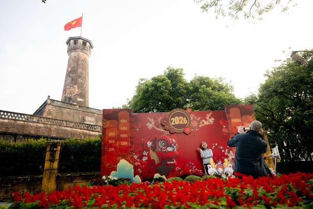 Ảnh, clip: H&agrave; Nội v&agrave; TP.HCM thật lạ trong s&aacute;ng đầu năm 2026- Ảnh 19.