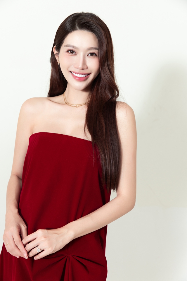 Đầu năm gặp vợ chồng Chế Nguyễn Quỳnh Ch&acirc;u: "C&oacute; tin vui v&agrave;o thời điểm n&agrave;y l&agrave; điều rất may mắn, v&igrave; hai đứa từng sợ kh&oacute; c&oacute; con"- Ảnh 17.