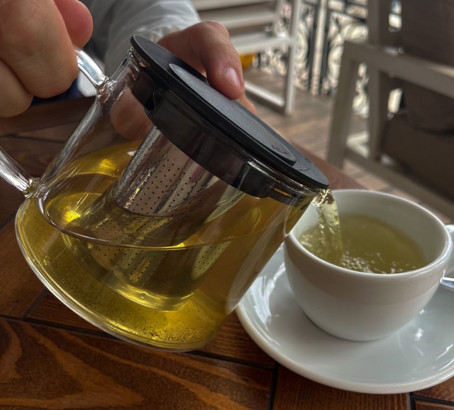 4 loại đồ uống phục hồi tinh thần, tăng cảm gi&aacute;c hạnh ph&uacute;c, giảm căng thẳng "vạn người m&ecirc;" nhưng dễ uống sai c&aacute;ch- Ảnh 1.