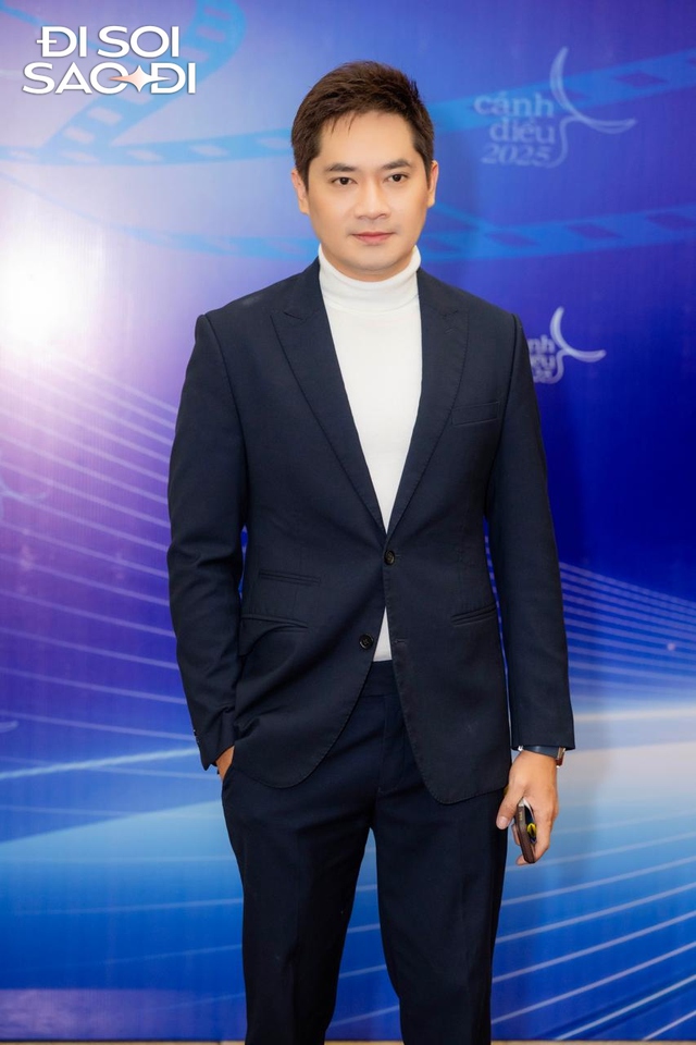 Thảm đỏ C&aacute;nh Diều 2025: L&ecirc; Bống - Thanh Hương xinh sang kịch trần, tổng t&agrave;i C&aacute;ch Em 1 Milimet khen đẹp l&agrave; chưa đủ- Ảnh 18.