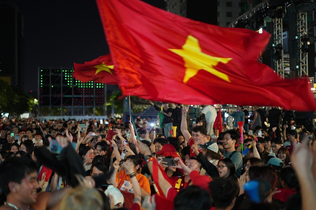 Thắng rồi, bão thôi!- Ảnh 25.