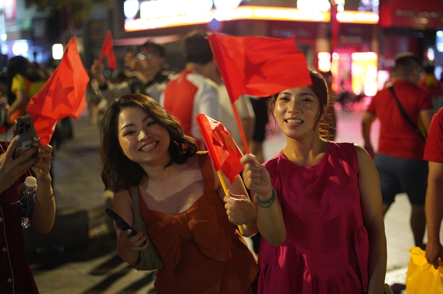 Thắng rồi, bão thôi!- Ảnh 26.