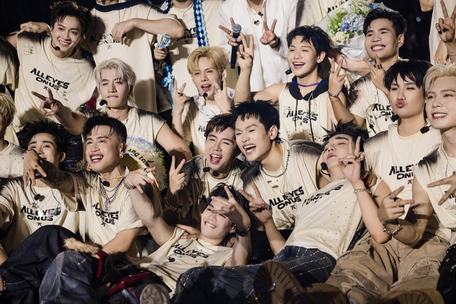 Cuộc đua gameshow hot nhất 2025 ch&iacute;nh thức bắt đầu: Vụ trụ 