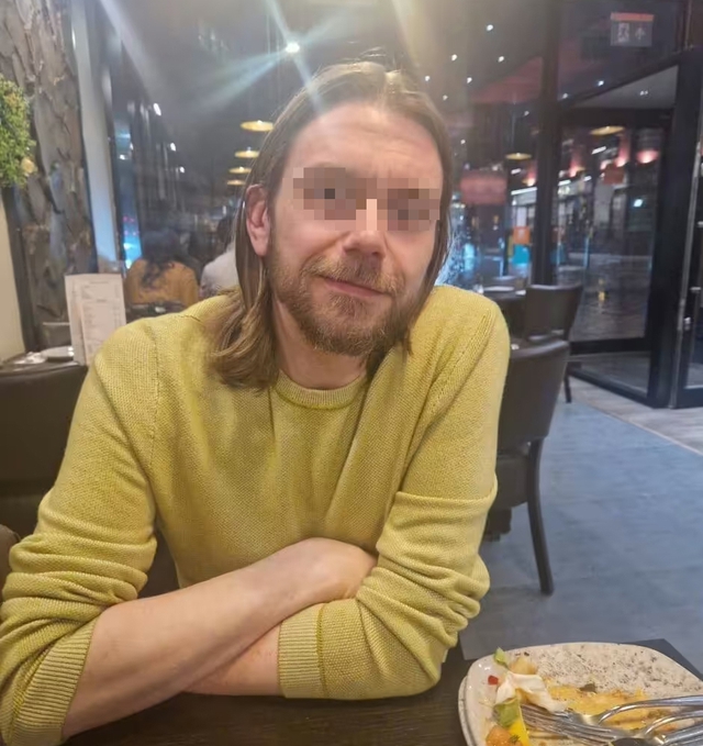 Nam công nhân nhận "án tử" ung thư, chỉ sống được nhiều nhất 1 năm khóc kể: "Tôi nghĩ đau lưng thì ai chẳng bị"- Ảnh 1.