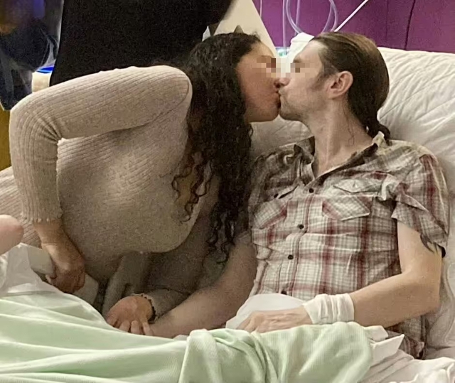 Nam công nhân nhận "án tử" ung thư, chỉ sống được nhiều nhất 1 năm khóc kể: "Tôi nghĩ đau lưng thì ai chẳng bị"- Ảnh 2.