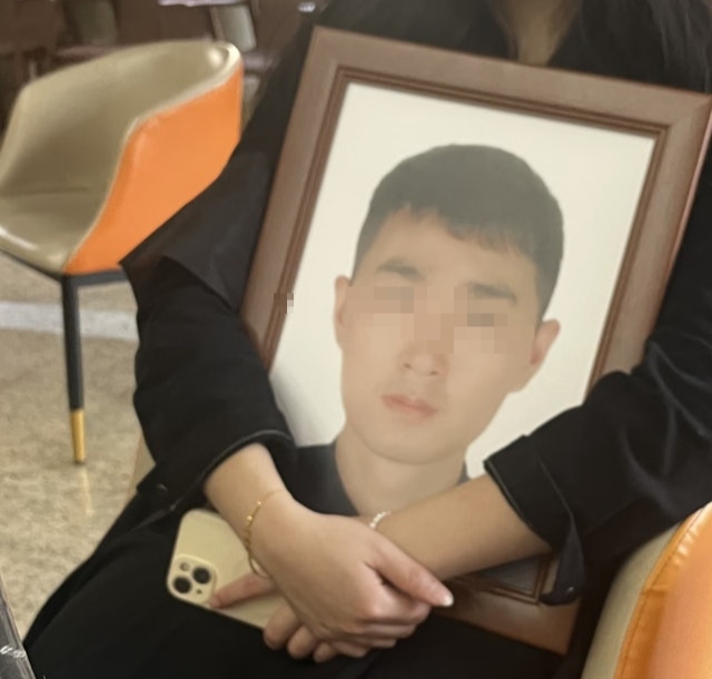 Nam lập tr&igrave;nh vi&ecirc;n đột ngột tử vong ở tuổi 32, b&aacute;c sĩ nh&igrave;n lịch l&agrave;m việc hoảng hốt: Tim bằng th&eacute;p cũng kh&ocirc;ng chịu nổi!- Ảnh 1.