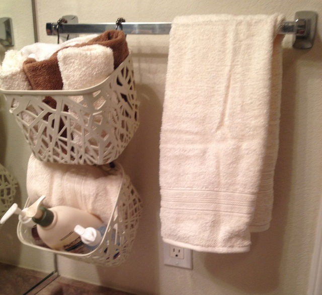 Nh&agrave; chật đến mấy cũng ĐỪNG để 5 thứ n&agrave;y trong ph&ograve;ng tắm v&igrave; "tiếp tay" cho vi khuẩn: Rất nhiều gia đ&igrave;nh Việt sai m&agrave; kh&ocirc;ng biết- Ảnh 1.