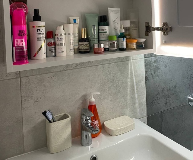 Nh&agrave; chật đến mấy cũng ĐỪNG để 5 thứ n&agrave;y trong ph&ograve;ng tắm v&igrave; "tiếp tay" cho vi khuẩn: Rất nhiều gia đ&igrave;nh Việt sai m&agrave; kh&ocirc;ng biết- Ảnh 4.