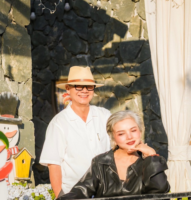 Vbiz có 1 cặp đôi vợ NSND - chồng NSƯT đều mang quân hàm Đại tá, diễn xuất cả đời chưa ai dám chê câu nào- Ảnh 5. Vbiz có 1 cặp đôi vợ NSND - chồng NSƯT đều mang quân hàm Đại tá, diễn xuất cả đời chưa ai dám chê câu nào- Ảnh 5.