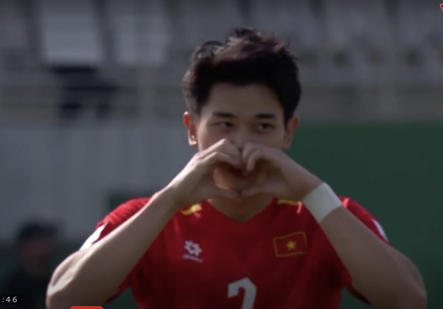 U23 Việt Nam thắng thuyết phục U23 Jordan: Nhà vô địch Đông Nam Á thị uy sức mạnh!- Ảnh 4. U23 Việt Nam thắng thuyết phục U23 Jordan: Nhà vô địch Đông Nam Á thị uy sức mạnh!- Ảnh 4.