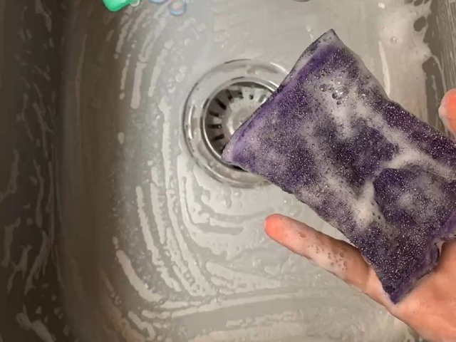 Kiểm tra nhà bếp và phòng tắm ngay! 10 thứ phải VỨT BỎ ngay cả khi chưa hỏng vì dễ chứa độc tố, vi khuẩn- Ảnh 1. Kiểm tra nhà bếp và phòng tắm ngay! 10 thứ phải VỨT BỎ ngay cả khi chưa hỏng vì dễ chứa độc tố, vi khuẩn- Ảnh 1.