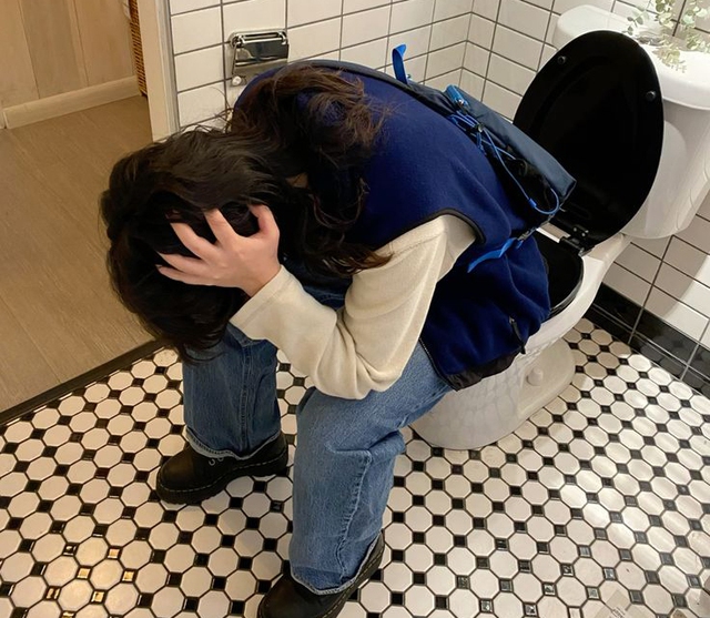 Nữ thư ký ngất xỉu khi đi vệ sinh, tưởng đột quỵ hóa ra suýt chết vì Nữ thư ký ngất xỉu khi đi vệ sinh, tưởng đột quỵ hóa ra suýt chết vì