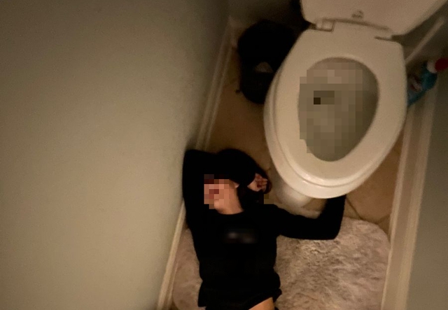 Nữ thư ký ngất xỉu khi đi vệ sinh, tưởng đột quỵ hóa ra suýt chết vì Nữ thư ký ngất xỉu khi đi vệ sinh, tưởng đột quỵ hóa ra suýt chết vì