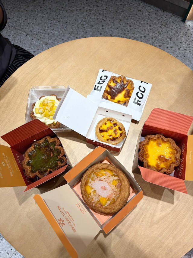 Đặt l&ecirc;n b&agrave;n c&acirc;n tart trứng OvO, Since Tea, Tarta v&agrave; KFC: Từ 19.000 đến 85.000 đồng, chiếc n&agrave;o đ&aacute;ng tiền nhất? - Ảnh 35.