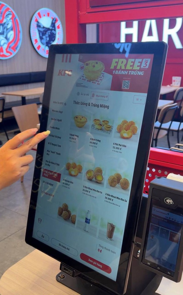 Đặt l&ecirc;n b&agrave;n c&acirc;n tart trứng OvO, Since Tea, Tarta v&agrave; KFC: Từ 19.000 đến 85.000 đồng, chiếc n&agrave;o đ&aacute;ng tiền nhất? - Ảnh 31.
