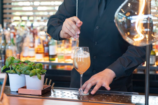 B&ecirc;n trong t&ograve;a nh&agrave; đắt đỏ bậc nhất Gangnam - nơi giới thượng lưu tận hưởng trải nghiệm ba ng&agrave;y kh&ocirc;ng chạm mặt phố tại JW Marriott Hotel Seoul - Ảnh 22.