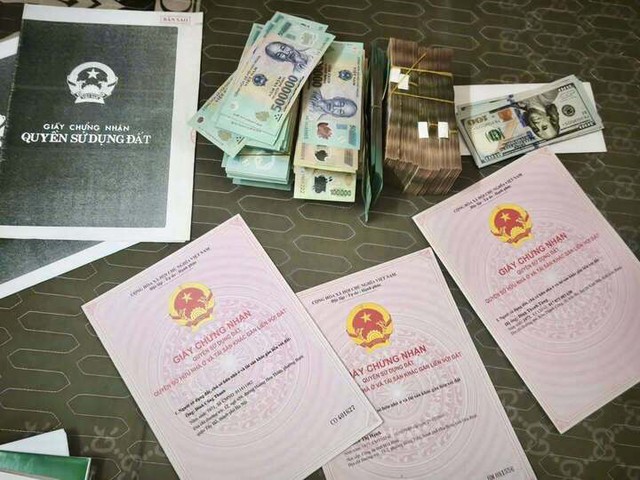 Bắt giam B&iacute; thư, Chủ tịch x&atilde; lập khống 26 phương &aacute;n, khai th&aacute;c đất tr&aacute;i ph&eacute;p- Ảnh 2.