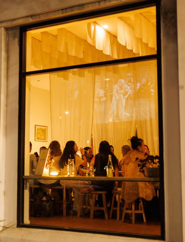 Trả tiền triệu để ăn tối với người lạ: Supper club l&agrave; g&igrave; m&agrave; từ London, Dubai đến TP.HCM đều &ldquo;ch&aacute;y v&eacute;&rdquo;?- Ảnh 12.