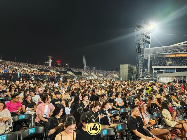 Concert BIGBANG H&agrave; Nội ch&iacute;nh thức s&aacute;ng đ&egrave;n: Fanchant Fanstatic Baby kh&ocirc;ng ai nhiệt hơn VVIP, G-Dragon cuối c&ugrave;ng cũng đập đ&agrave;n ở Việt Nam! - Ảnh 7.